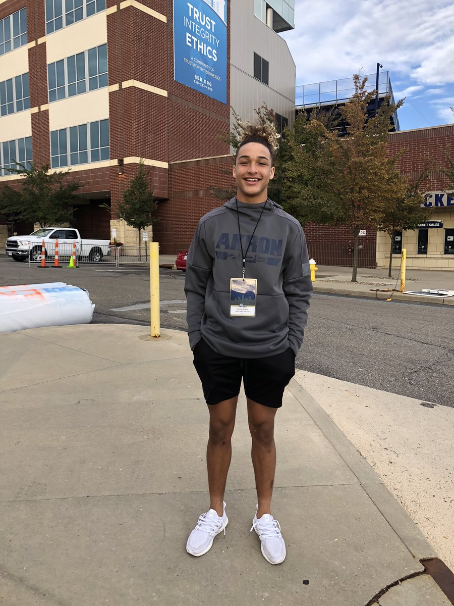 Donovan McMillon tweet media