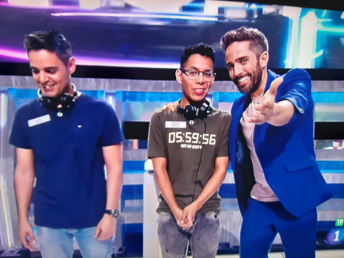 <a href="/VictorSrx/">Víctor Sr.X</a> <a href="/rtve/">RTVE</a> @soypabloibanez <a href="/tve_tve/">tve</a> <a href="/La1_tve/">La 1</a> <a href="/RobertoLealG/">Roberto Leal 🪁</a> <a href="/globomedia/">Globomedia</a> <a href="/luis_quevedo/">Luis Quevedo</a> @GrupoMEDIAPRO #vayacrack Realmente es así. Le prueba matemática de la final resulta extremadamente facilona  respecto a las otras. Y la de las palabras con una visión global también, hoy ha sido así.😜