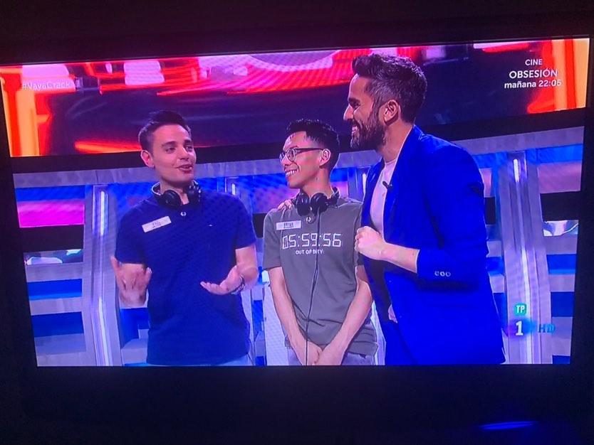 Una experiencia maravillosa en #vayacrack junto con un grande de la comunicación <a href="/RobertoLealG/">Roberto Leal 🪁</a> gran contrincante <a href="/pbriian26/">Brian</a> 
<a href="/La1_tve/">La 1</a> <a href="/globomedia/">Globomedia</a>