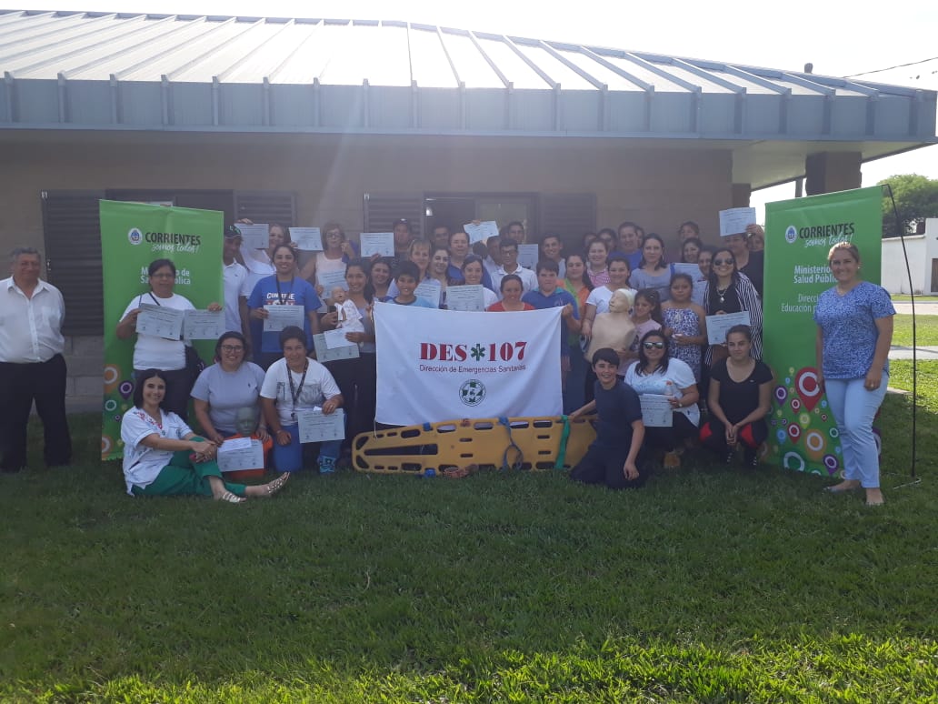 Continuamos capacitando en RCP a personal de toda la provincia. En #PuebloLibertador realizamos una jornada destinada a personal docente, bomberos, agentes de seguridad, alumnos y personal del hospital. La maniobra permite la llegada a tiempo de pacientes a la atención médica. 🚑