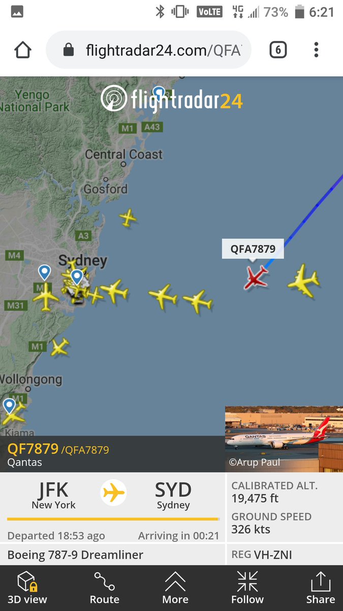 Pattycam's tweet photo. Welcome @Qantas to the Congo line arriving at @SydneyAirport #QFA7879 #ProjectSunrise #20hourflight https://t.co/PU4XzBLrrP