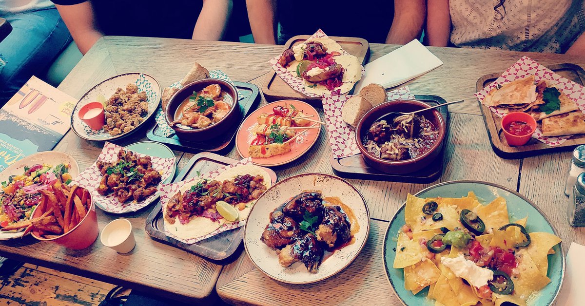 StaticShell's tweet photo. Team meal after an amazing day at #EGX

#tapas #food #foodie #hungry #feedme https://t.co/t76dywYg9C