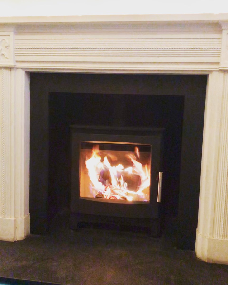 wbstoves's tweet photo. A few jobs from the last few weeks. @Heta_AS Ambition 5 &amp; Inspire 45, the @aradastoves Ecoburn widescreen &amp; the @RAIS_ArtOfFire Viva L100 in white ❤️❤️🔥🔥#woodburningstove #logburner #newcastleupontyne #stove https://t.co/sX7N8R9LEe