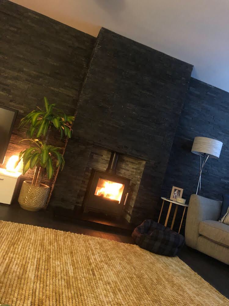 wbstoves's tweet photo. A few jobs from the last few weeks. @Heta_AS Ambition 5 &amp; Inspire 45, the @aradastoves Ecoburn widescreen &amp; the @RAIS_ArtOfFire Viva L100 in white ❤️❤️🔥🔥#woodburningstove #logburner #newcastleupontyne #stove https://t.co/sX7N8R9LEe