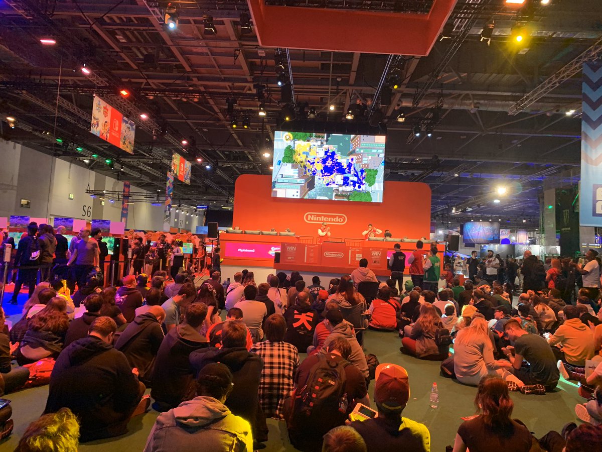 hh_CSci's tweet photo. #EGX2019 was AMAZING. Got a few games to get now (one I had to take myself away from because I was aware of people waiting 😅). Also had some 1:1 talking about cybersecurity careers, which was great! My first gaming show and definitely not my last!! https://t.co/SaqAjQwq7R
