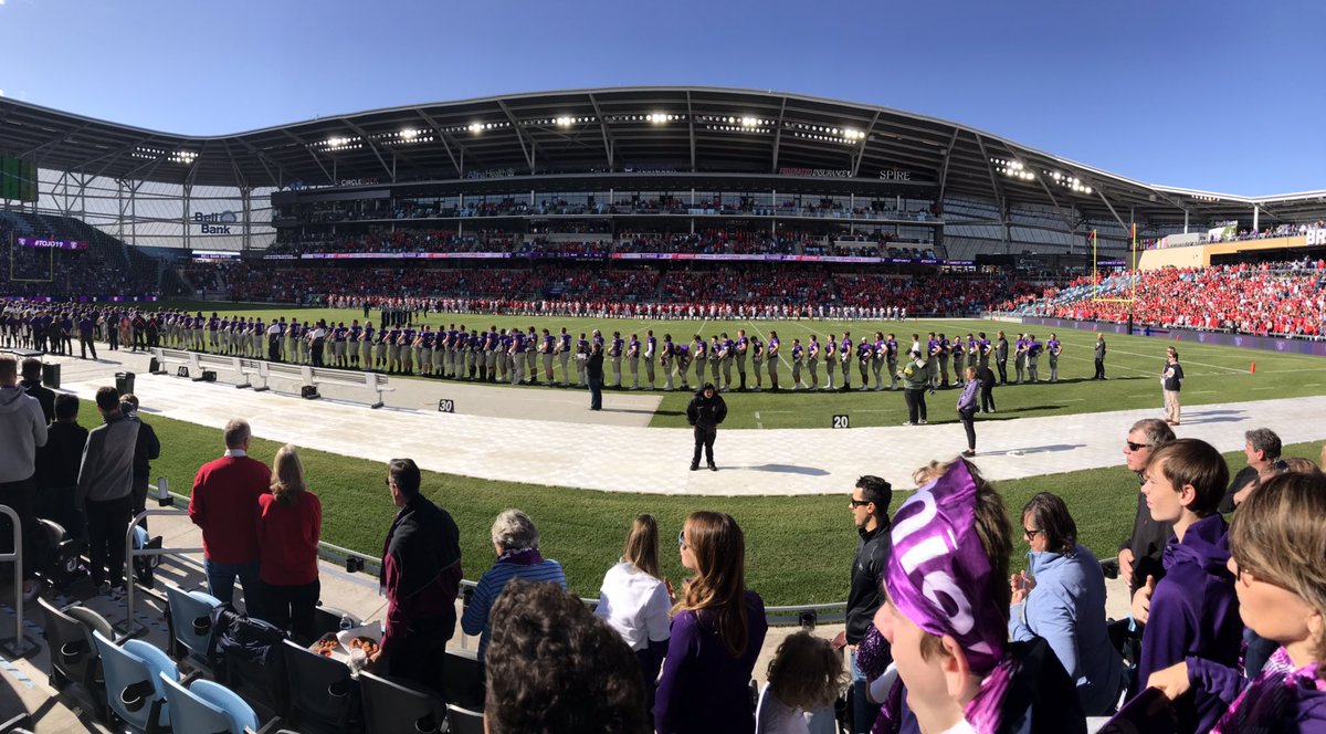 kbadger887's tweet photo. What a great day at @allianzfield for the Tommie/Johnnie game! #TOJO19 #rolltoms https://t.co/cihVVn5HPq