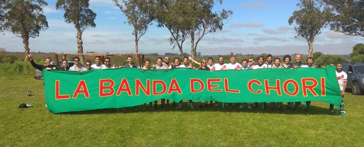 labandadelchori's tweet image. Habemus trapo
Gracias Karina por esta maravillosa bandera que a partir de ahora representará a la @ChoriNation en todos los partidos

#choriomuerte #chorizo #youwillneverchorialone #FreeChoriNation #chorizopower #ChoriEsCultura