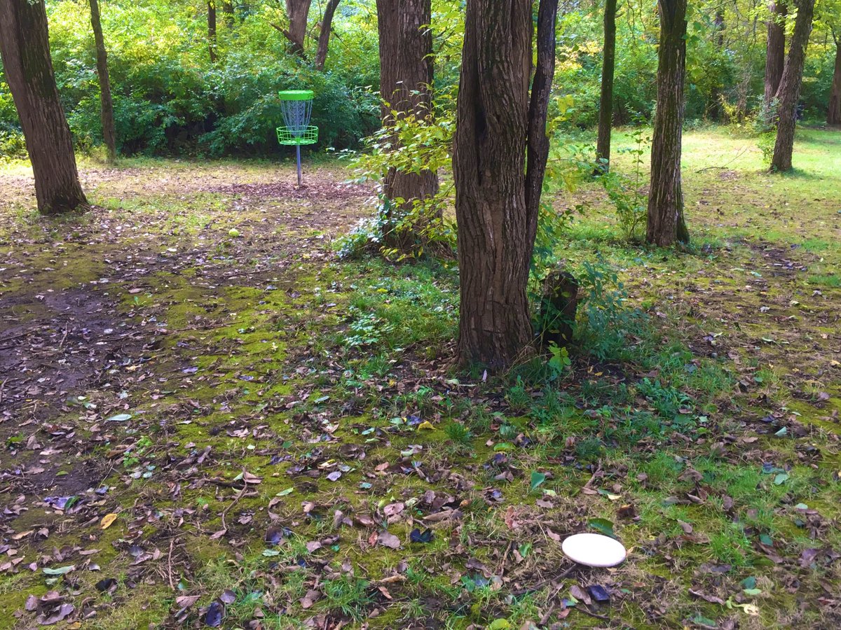 MrPoleJangles's tweet photo. Great round at Gardner #DiscGolf course with @wilhelm4ever #kansas #fall #gettingsteps https://t.co/ZGTGEMWbpz