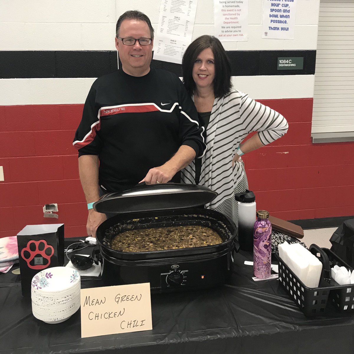 Y115musicboost's tweet photo. Mean Green Chicken Chili has arrived!
Join us for our Fall fundraiser—Red Paw Chili Supper— starting at 5pm at the high school
#MusicBoosters #Y115Music https://t.co/vJ5p1221Gu