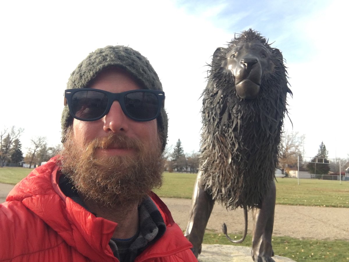 CanadasWalk's tweet photo. Thank U Everyone for ur support #500followers WOW! Ur support & encouragement help me to hike onward to help bring awareness & funds to make a difference for those wt diabetes. Please continue to share, RT & follow. @canadaswalk #jefflaybolt @1sylviastark please donate if U Can https://t.co/KLS7cBYY3k