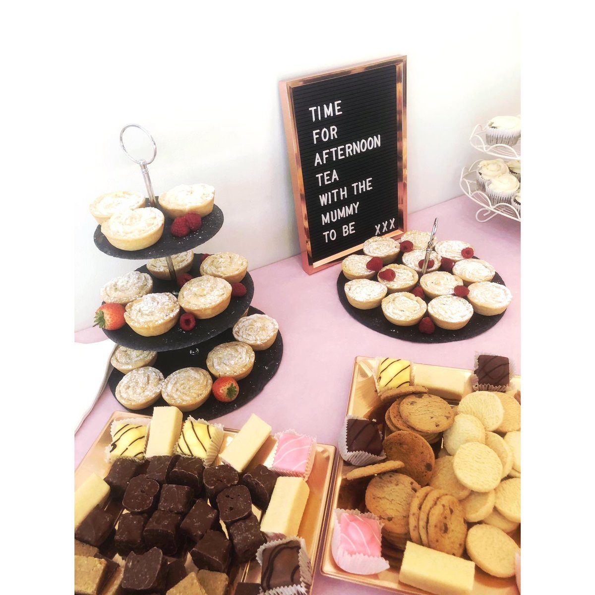 LeanneDines73's tweet photo. Iβve had the most amazing day celebrating my beautiful daughter Christieβs baby shower! Thank you so so much to everyone that came and made her day so special! @missdines_ is going to be the best mummy! #nannytobe #babygirl ππΆπΌπ₯°πΈ https://t.co/JBC7WH1Fk3