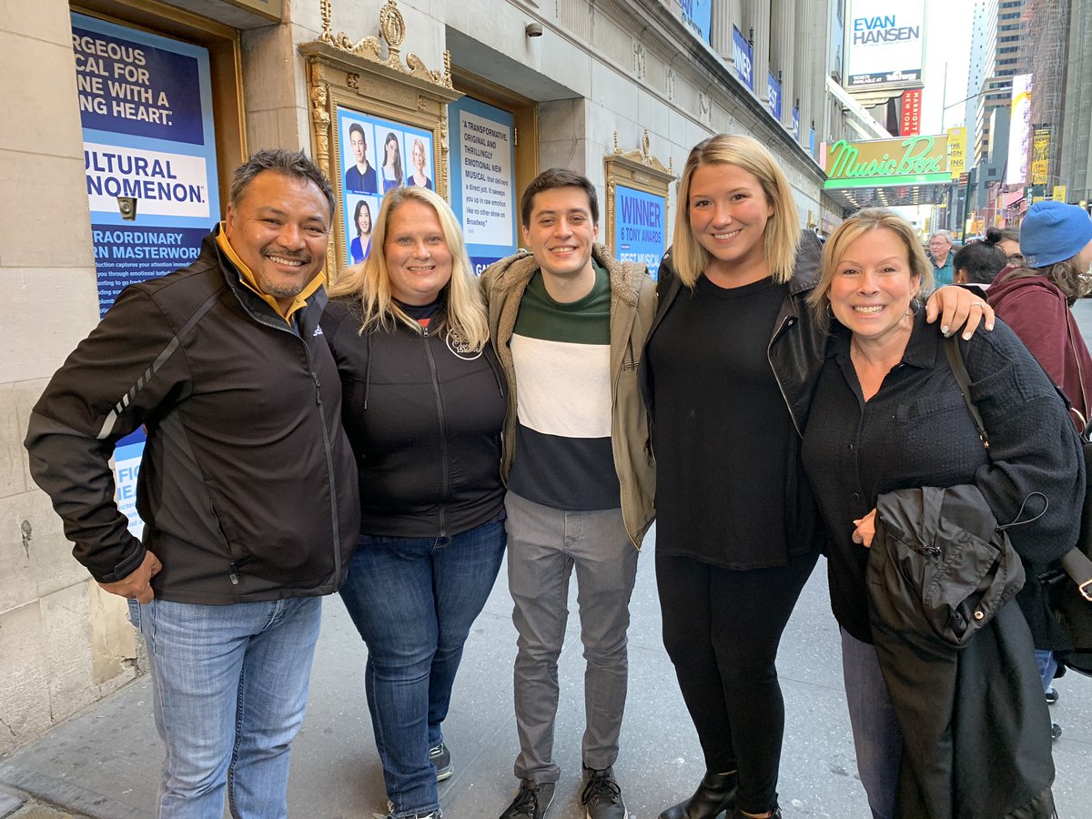Predxican98's tweet photo. Thank You @AnnSandersNYC and Josh for such of powerful performance @DearEvanHansen !! #LOVEIT #EmotionalRollerCoster https://t.co/yqrMMPxFco