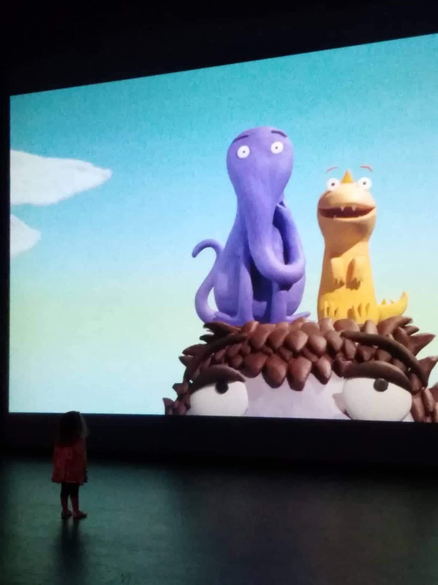 screeniesnz's tweet image. The wonder of the big screen #kiriandlou