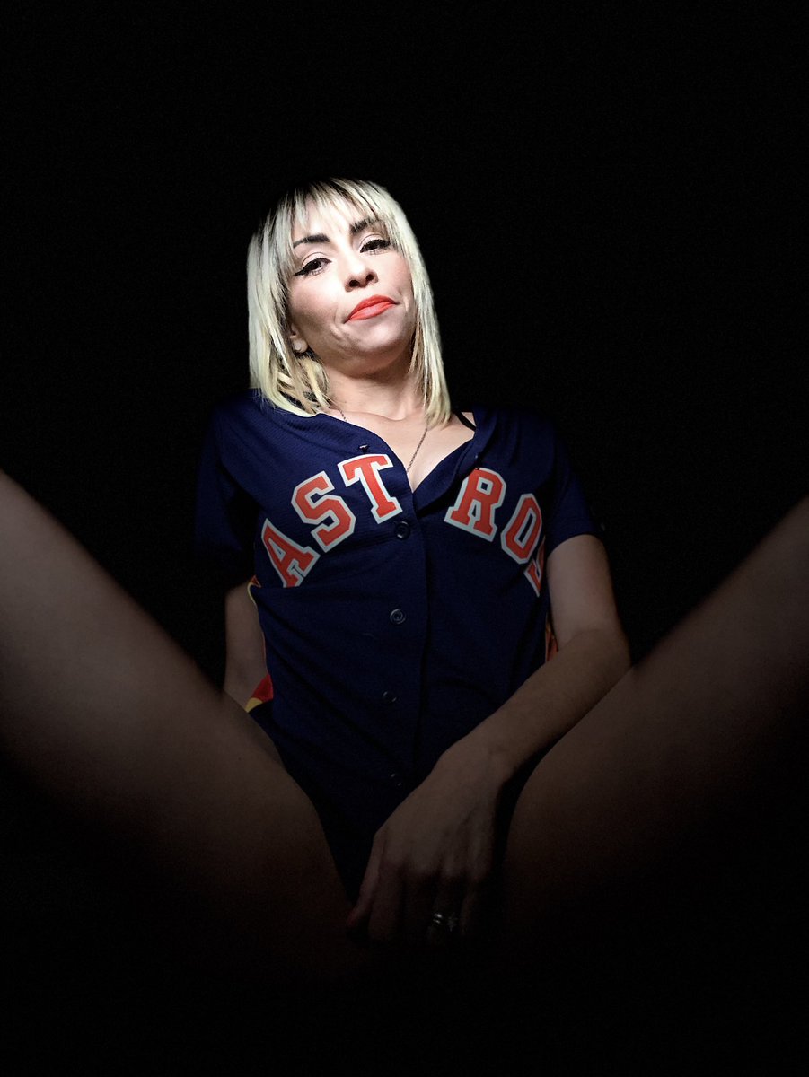 jadelechick's tweet image. Check out more @ 
 jadelechick.com 
# Dream a little Dream of me