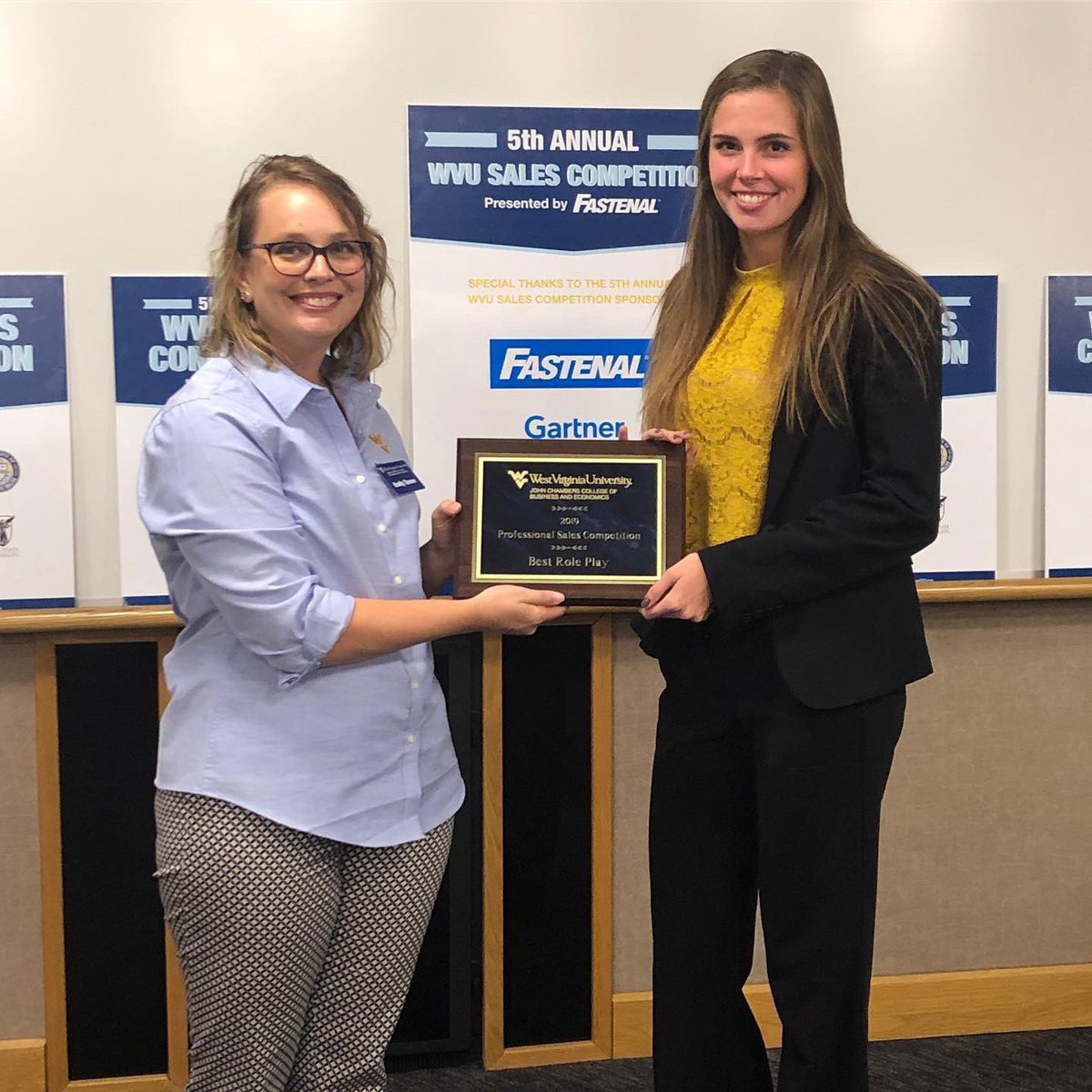 A big congratulations to our @wvuccobe students for bringing home three awards at the 5th Annual WVU Sales Competition! 👏🏼🎉🏆 They competed against students from five other universities: Duquesne, Pittsburgh, Dayton, Ball State and Robert Morris. What a successful day! 💛💙