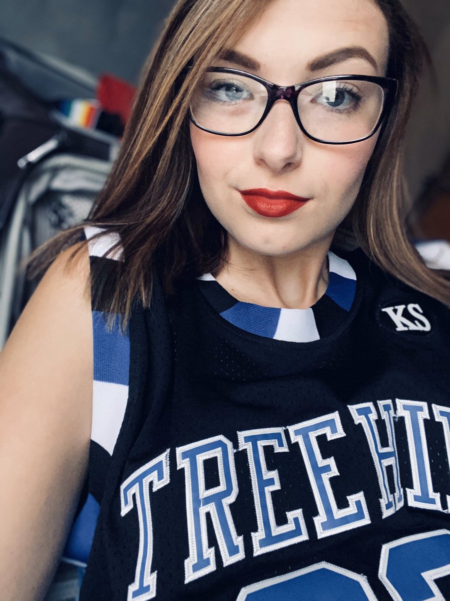 sarah 💕 tweet media