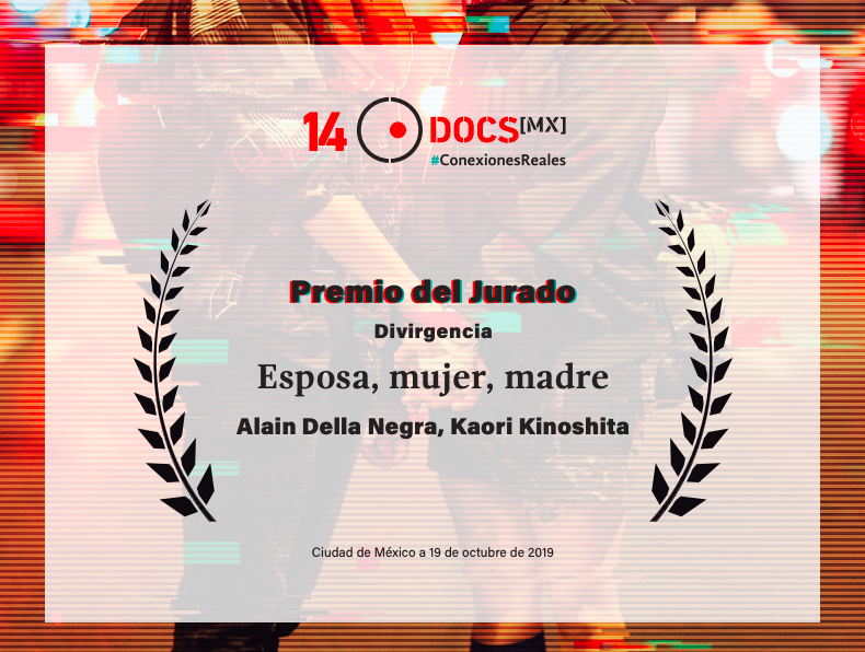 DocsMX's tweet image. Inicia nuestra Ceremonia de premiación 🎞🌟

El Premio del Jurado en las secciones #Divergencia y #GlobalDocs es para:

· &quot;Esposa, mujer, madre&quot;, de Alain Della Negra, Kaori Kinoshita
· @Push_TheFilm, de @FredrikGertten

#ConexionesReales