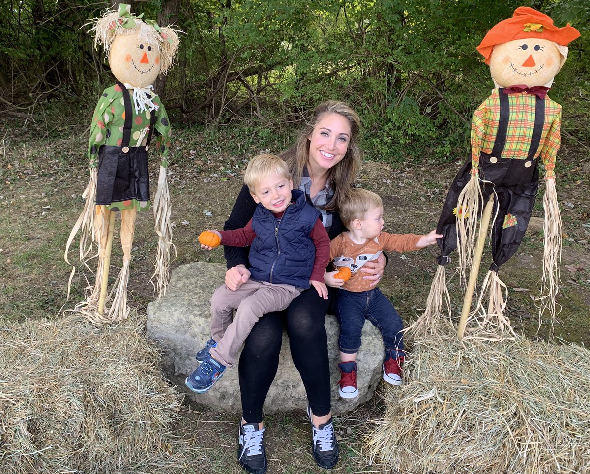 meghanmongillo's tweet photo. Is there a thing as too many #FallFestivals? #pumpkinproblem @Local12 #fallvibes https://t.co/DHkGEiQLqK