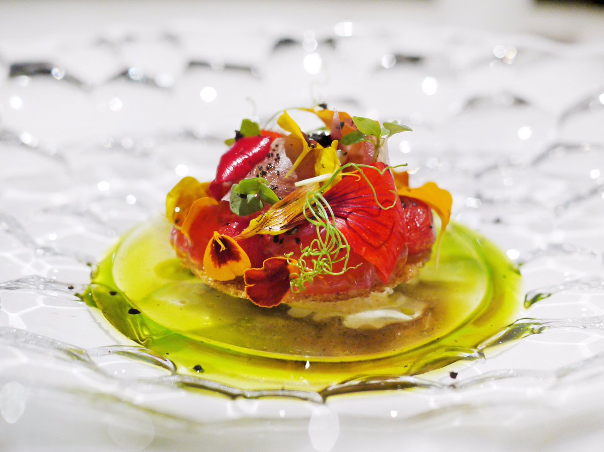 FineDiningExp's tweet image. New #MichelinGuide 🌟@DaTerra_London @TownHallHotel High quality tasting menu by ex-Aulis Chef Rafael with a twist of Brazilian. Back twice already. 👍🏼