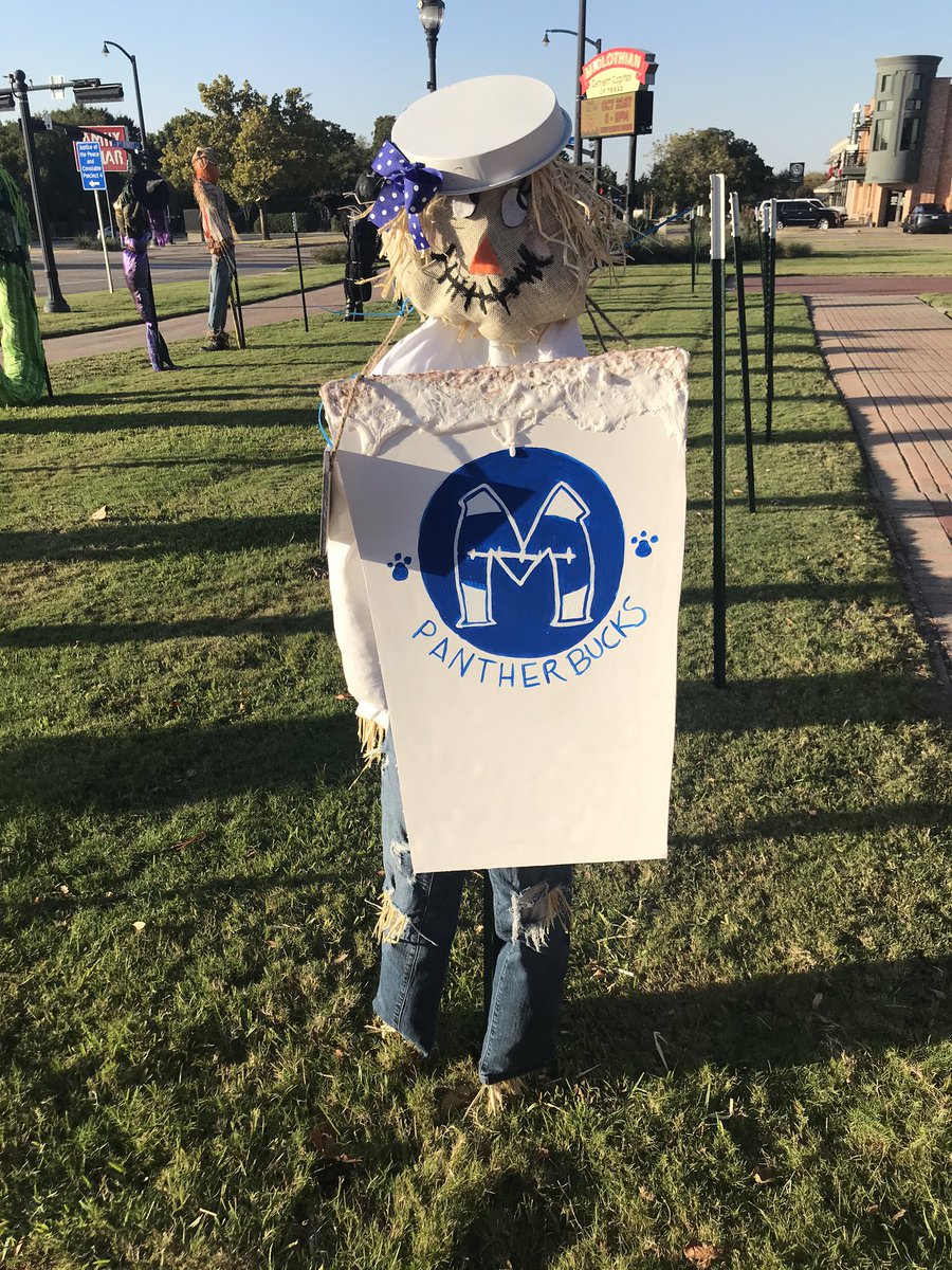 sncobb's tweet photo. Mt. Peak is ready for the Midlothian Scarecrow Festival!! Good Luck to all the entries!! #MISDproud #MPEmpower https://t.co/4y3YeM4cdJ