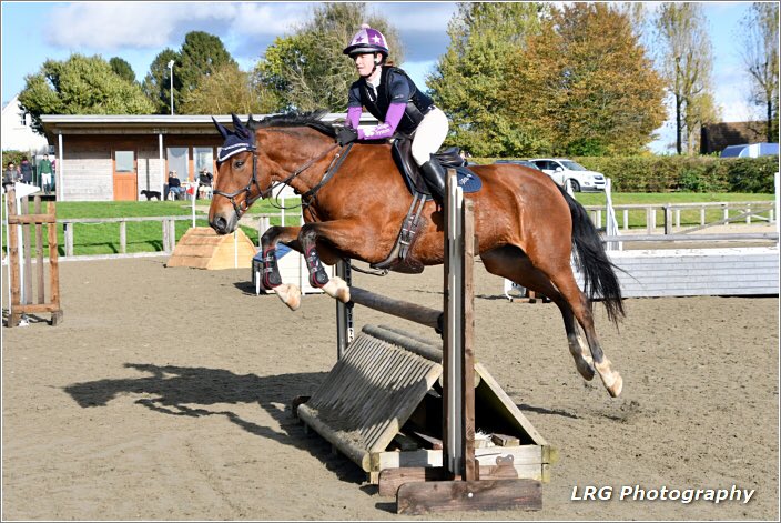 GEWeventing's tweet photo. So pleased with these super girlies today. Two rounds, two double clears. The #megamare back to her best to win the 90 & the GreenLane Stud’s Greenlanes Hermione finished 6th in the 100 #girlpower https://t.co/LCSi3wFnJV