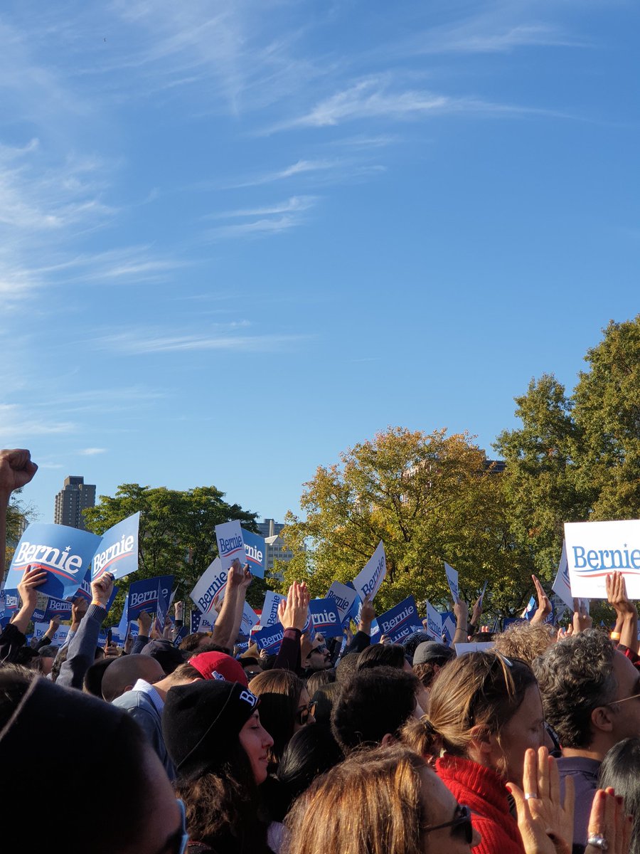 Hafsa_Khawaja's tweet image. #BernieIsBack