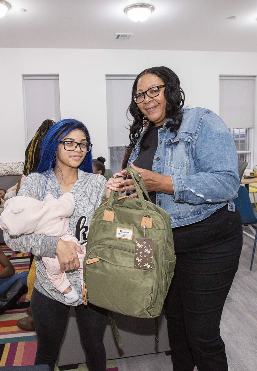 gardenofdreams's tweet photo. Last week, young mothers and babies from @CovenantHouseNY celebrated the @gardenofdreams #GivingProgram and @FoundationFOE support of the new Croes Avenue residence with special handprint &amp; footprint wall art! The mothers also received backpack diaper bags full of toiletries! https://t.co/rvDIDthYYJ