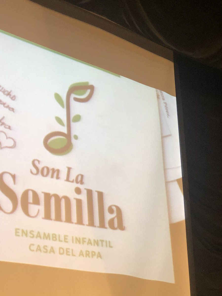karlaiberia's tweet photo. Los niños de Son La Semilla ganaron el reconocimiento de Coatepec por contribución social. Que padre proyecto: gracias a Semanario Espresso por invitarme a su ceremonia: https://t.co/EdOufbAdwR
