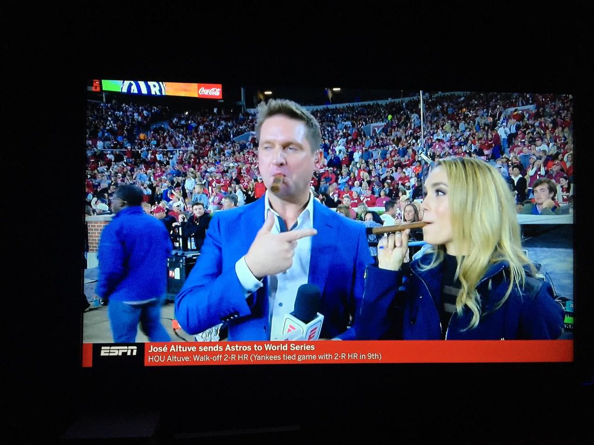 rockytopinsider's tweet photo. Big win for ESPN tonight over Tennessee https://t.co/rMRAXxq6BB