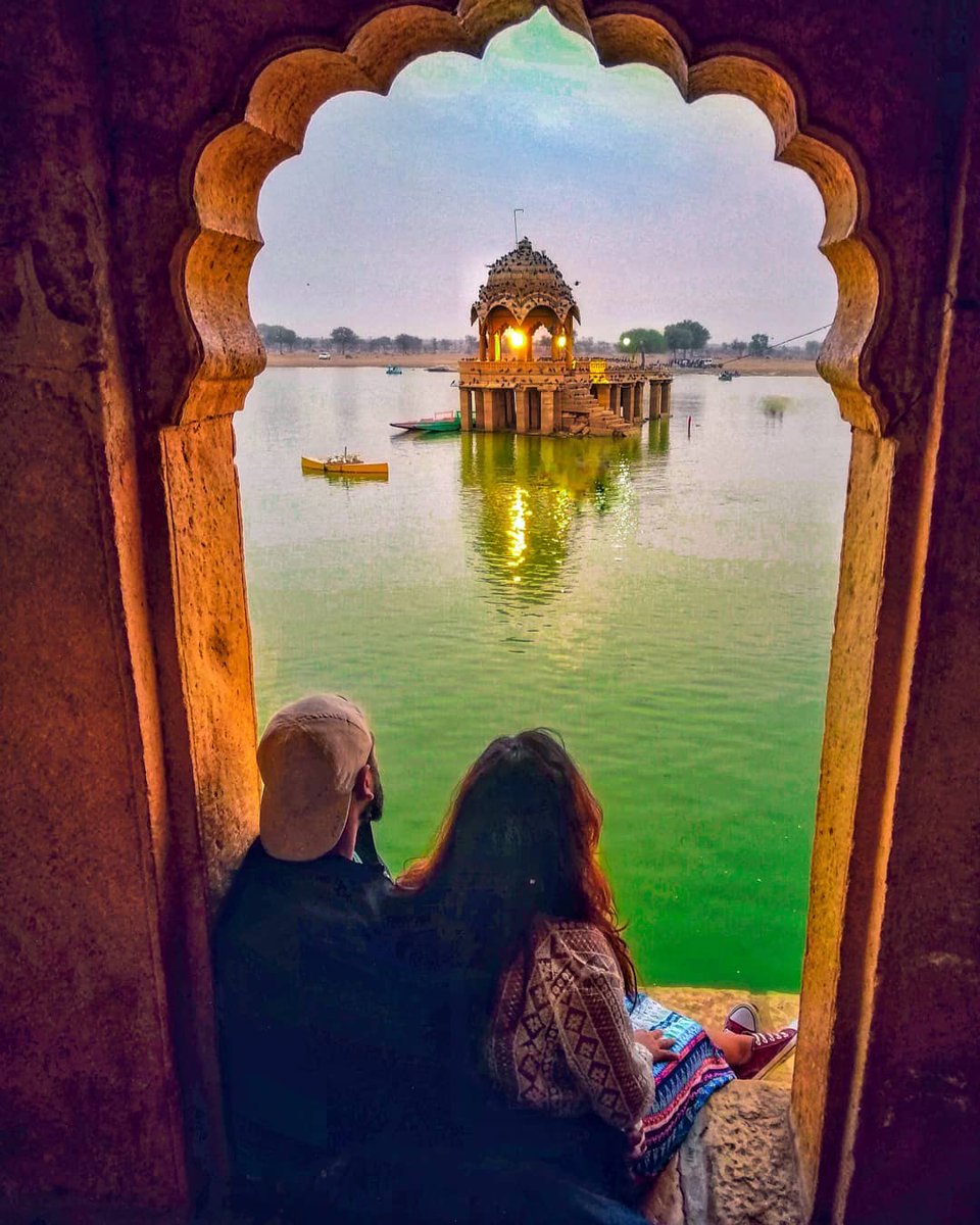 Padharotravel's tweet photo. 😍#Lakeview that may resonate with many words in the dictionary but the simplest being serene and romantic.
📸PC: @chai.highway.aur.hum
#PadharoTravel #travelling #romanticview #goldencityjaisalmer #jaisalmertrip #jaisalmer #rajasthan #rajasthantourism https://t.co/XBYXz0ZXOT