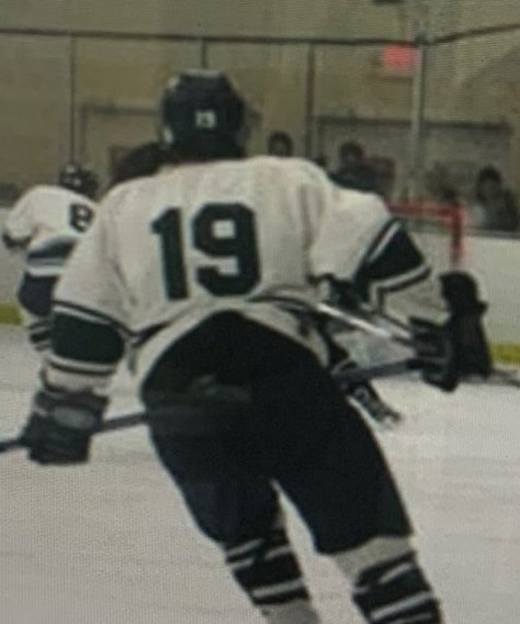 Huskies Hockey Club (@dawgsonice) on Twitter photo 