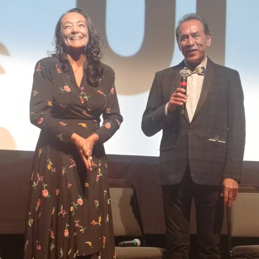 Honored to witness beautiful #TantooCardinal receive Lifetime Achievement Award from Santa Fe Independent Film Festival. Saw her film @fallsaroundher. Quiet, subtle, poetic film about finding yourself & facing your demons. #indigenousfilm #sfiff @tantooC @garydfarmer @WesleyStudi