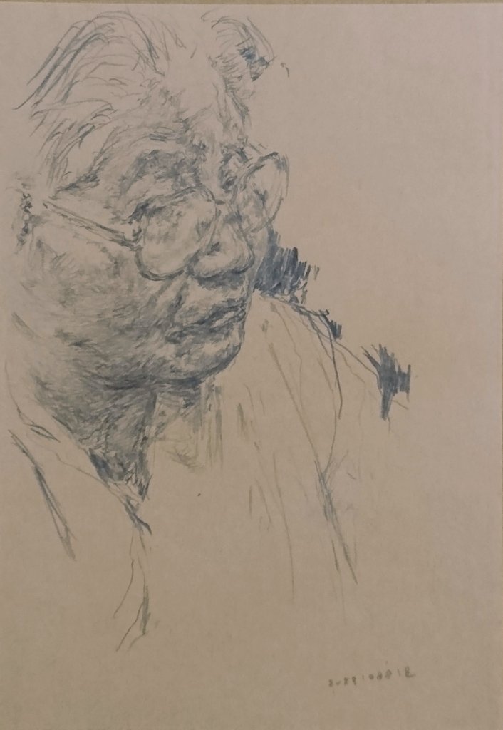 ebisquez's tweet image. 1988  18.1×12.7cmクラフト紙  鉛筆 

私の今は亡くなった祖母の肖像画です。祖母がテレビを観ているときに描きました。
前々回の構図について触れましたが、これは興味のある目鼻から描き出し、始めに構図の事は考えていません。描きながら線などで組み立て、画面を臨機応変に構築していく方法です。