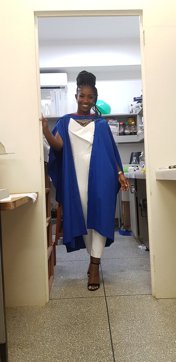 nandixnegasi's tweet image. Today I traded my lab coat for this one! BSc Biochemistry (HONS) #graduation