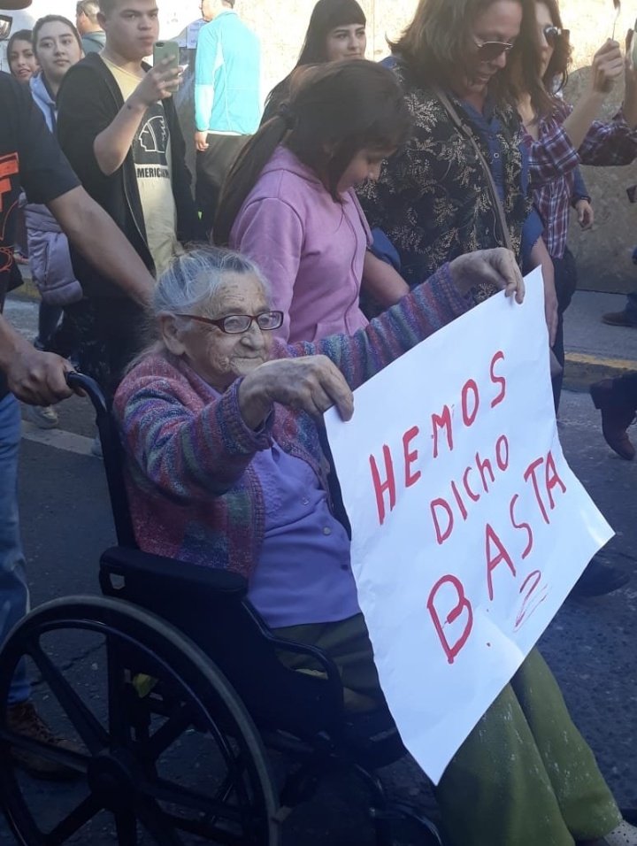 Liry Sofi tweet media