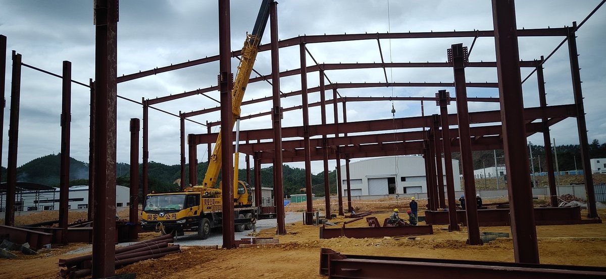 junyousteel's tweet image. 540 ton, Q345B  steel stucture workshop#1  installation work on going...
P:+ 86 13535848691(whatsapp)
E:sue.hsu@tpa-prefabhouse.com
#steelstructureworkshop #steelstructruemanufacturer #steelstructurebuilding #steelstructurewarehouse #steelstructureconstruction