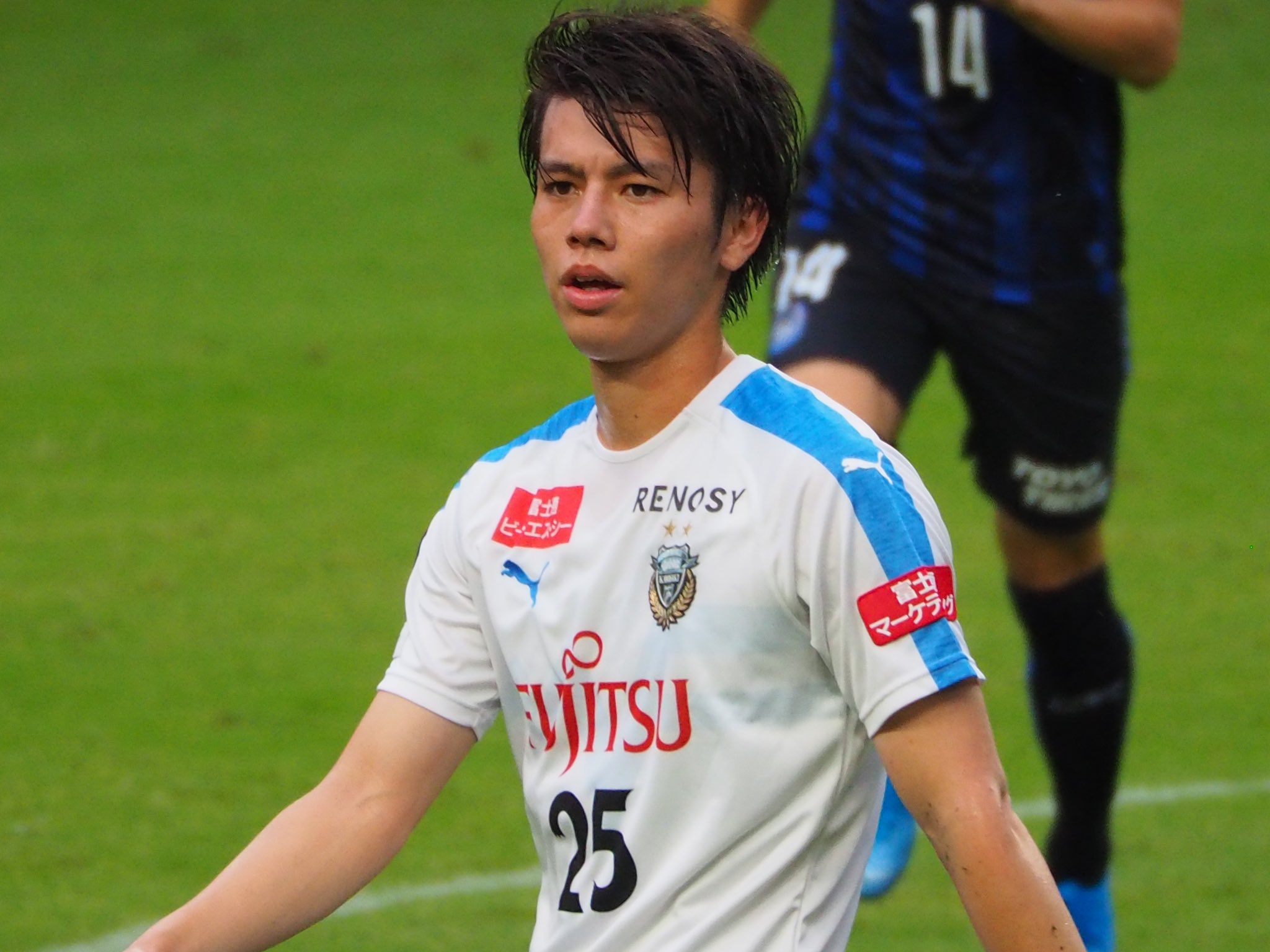 Twitter 上的 Sho Go きのう 川崎で観たかった田中 碧選手 対ブラジルで すげぇミドル決めたから かなり要注意選手や 思って観てたけど かなりハードワークするタイプ ᵒ ᗨᵒ んでもって めちゃくちゃイケメンだった º º 川崎