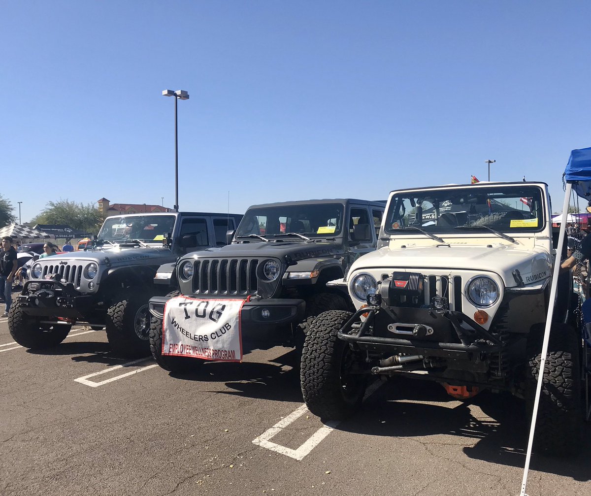 BrigetteDP's tweet photo. In #GilbertAZ we work hard, play hard and give back! Today we participated in the Gilbert Road Runners Five-0 Car Show benefitting Special Olympics. πββοΈ #specialolympics #gilbertroadrunners #GilbertWellness https://t.co/IraEshFVQ1