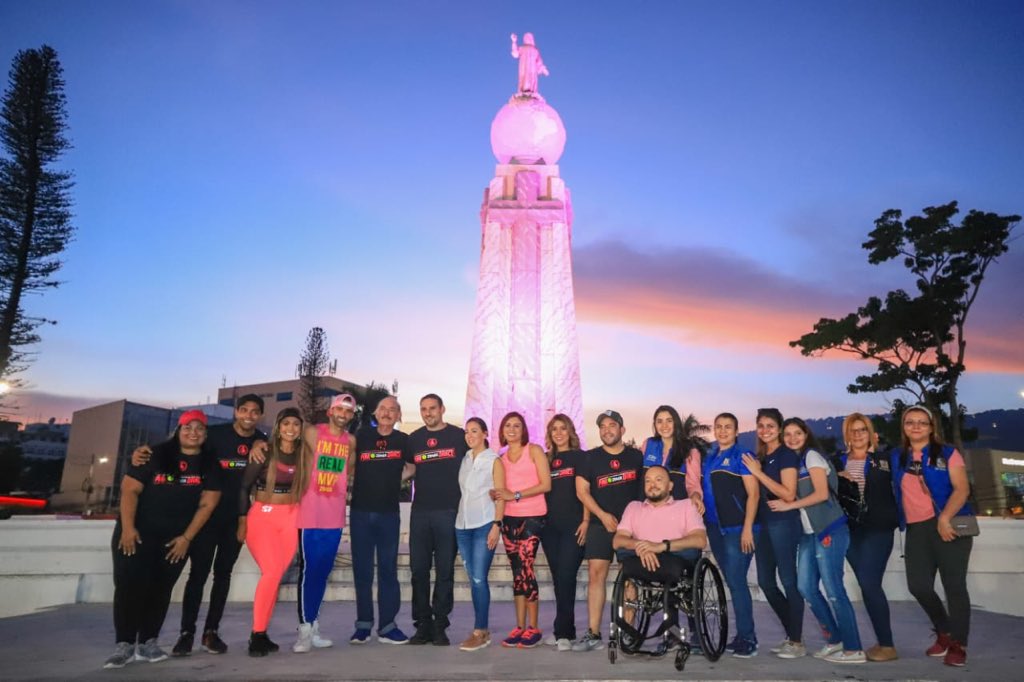 emuyshondt's tweet photo. Pink Zumba en la Plaza Salvador del Mundo. Junto a la Liga Contra el Cáncer apoyamos la concientización y a todas esas mujeres luchadoras y valientes.
#SSesTuyo https://t.co/qBNmwkoOUh