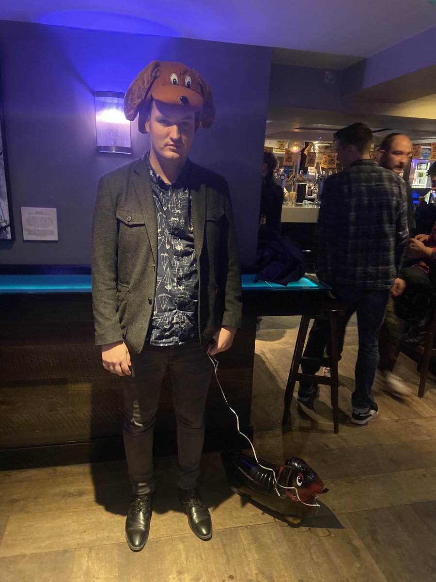 AlexGMiles's tweet photo. Champagne Supernova 🥳 Happy Stag Do big Bro https://t.co/vu5PI9MC2H