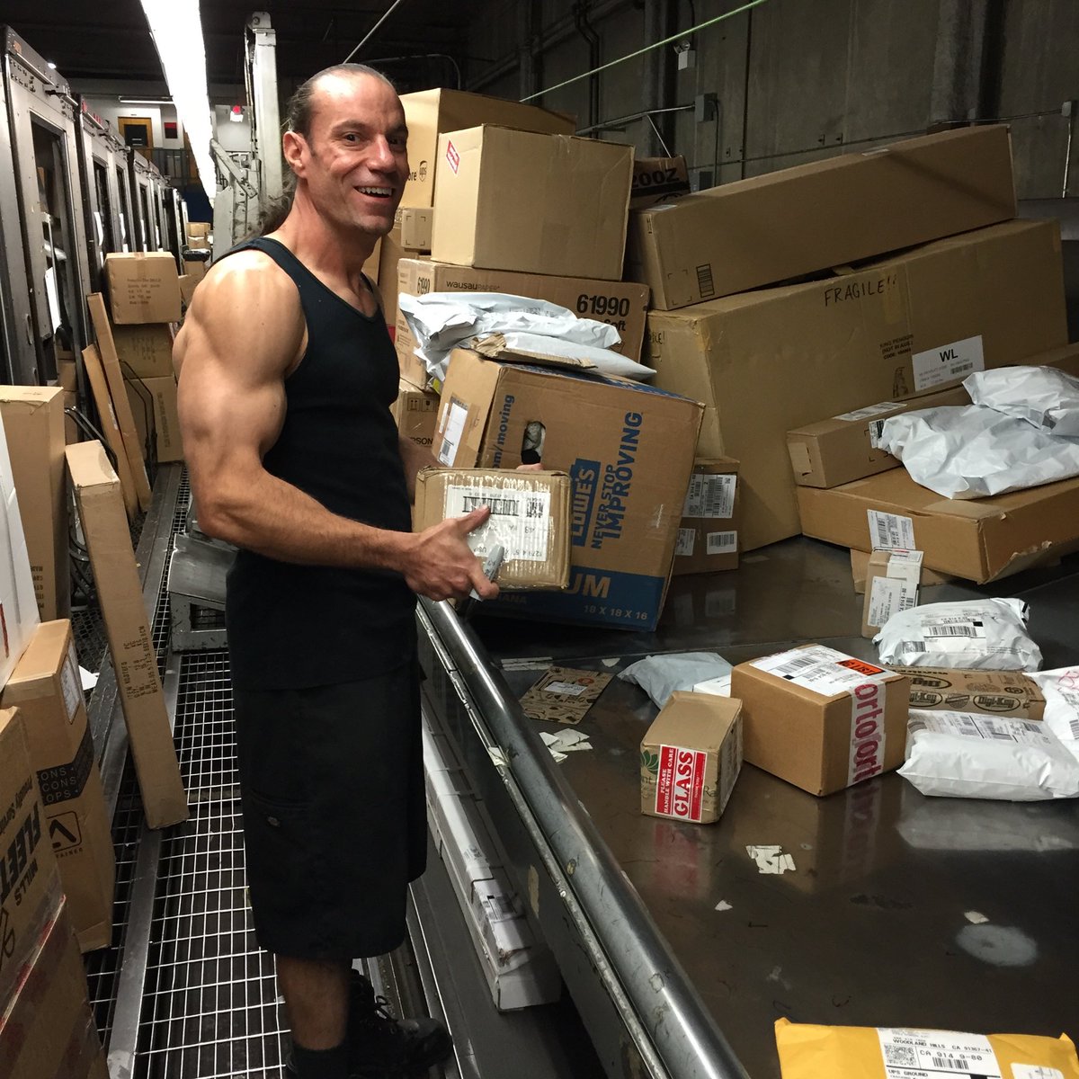 Humans Of UPS tweet media