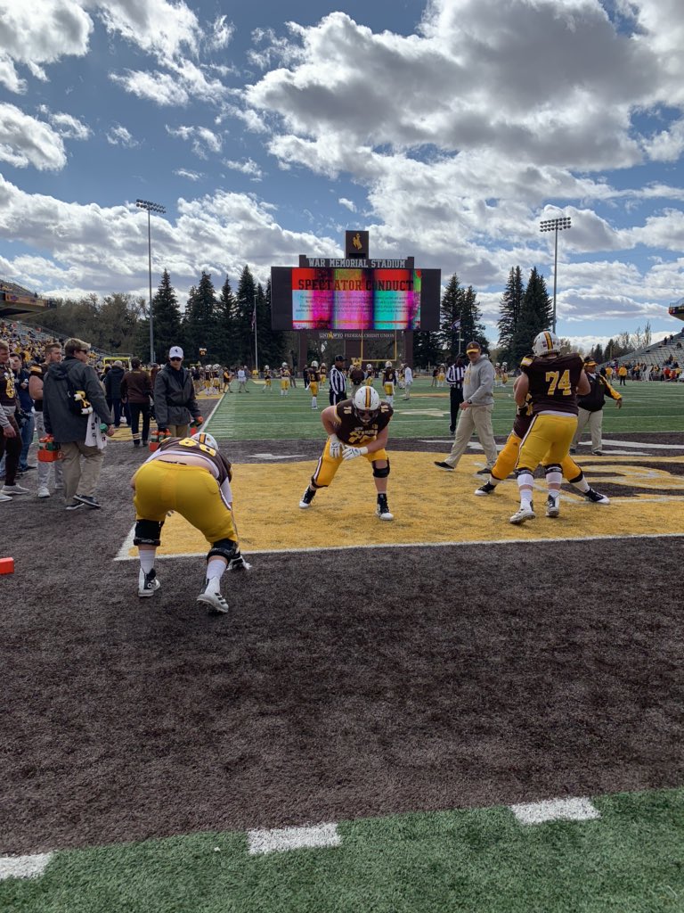 Tyler72Lenz's tweet image. Had a great time in Laramie, thank you @Coach_SBMoore for having my family and I down