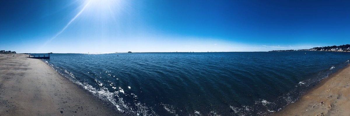 SistersShore's tweet photo. Morning shoreline run... nothing better than an October run near the beach!!!
#beachruns #fallruns #nothing betterthanrunningintheFall https://t.co/3gSinZuuLV
