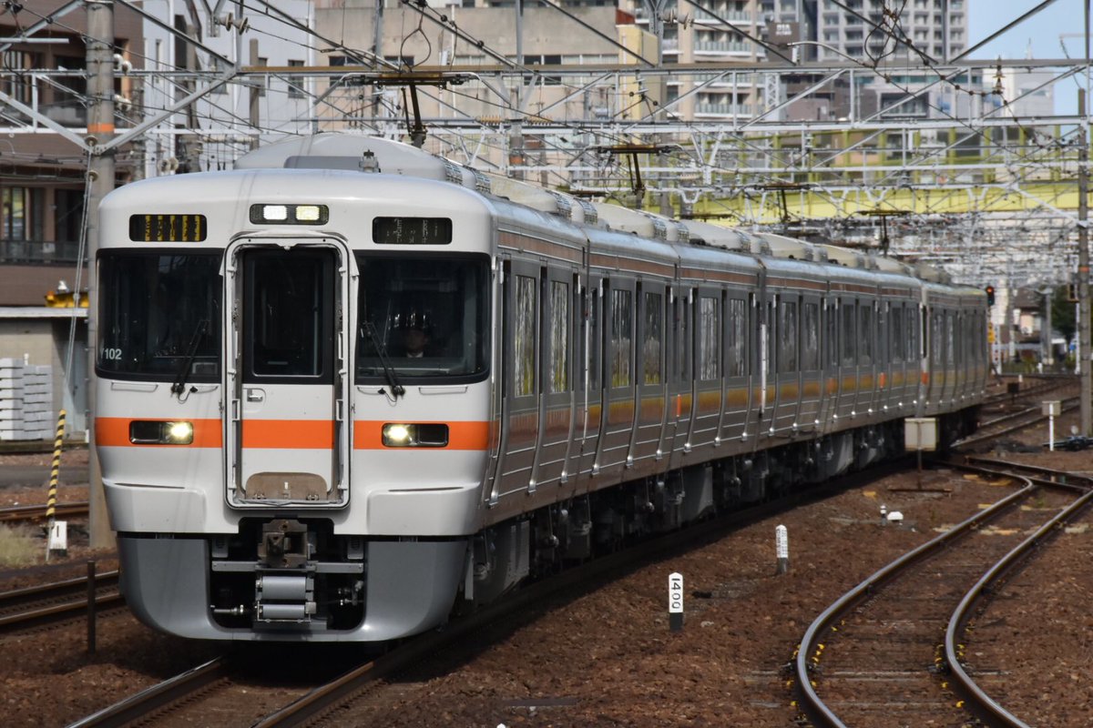 wataEL6627's tweet photo. 今話題の313系Y102
特別快速 豊橋
熱田10:06通過～
(名古屋10:01発) https://t.co/YvEbv1hrTR