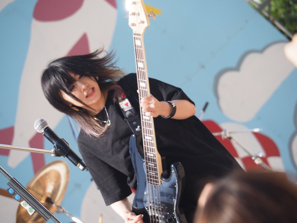 inui_no1_'s tweet photo. 2019.10.13 文教祭 @広島文教大学
VERBA ALIVE①
広島のバンドさん?SKさんがベースの子がかわいいっていってたからww
#どじょカメラ #文教祭 #VERBAALIVE https://t.co/nf859FmHZK