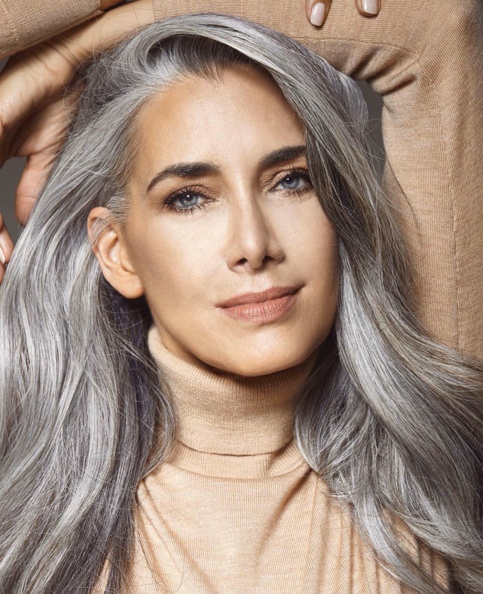 NourageHair's tweet photo. Our clinically-proven Keratin blend is perfected through our patented process, allowing it to be fully absorbed by the body, to improve your hair’s structure and health, helping it look gorgeous in every color. #greyhairinspo 📷: Manon Crespi https://t.co/c8d0BVLlqf