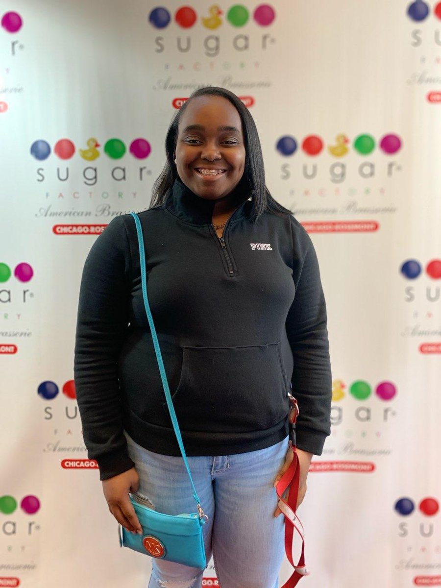 yae2kold's tweet photo. Shopping spree and dinner at @SugarFactory from my madre and papi for my birthday!! 🌟🌟10/23🌟🌟 #17thbirthday https://t.co/TSbpWFJYzH