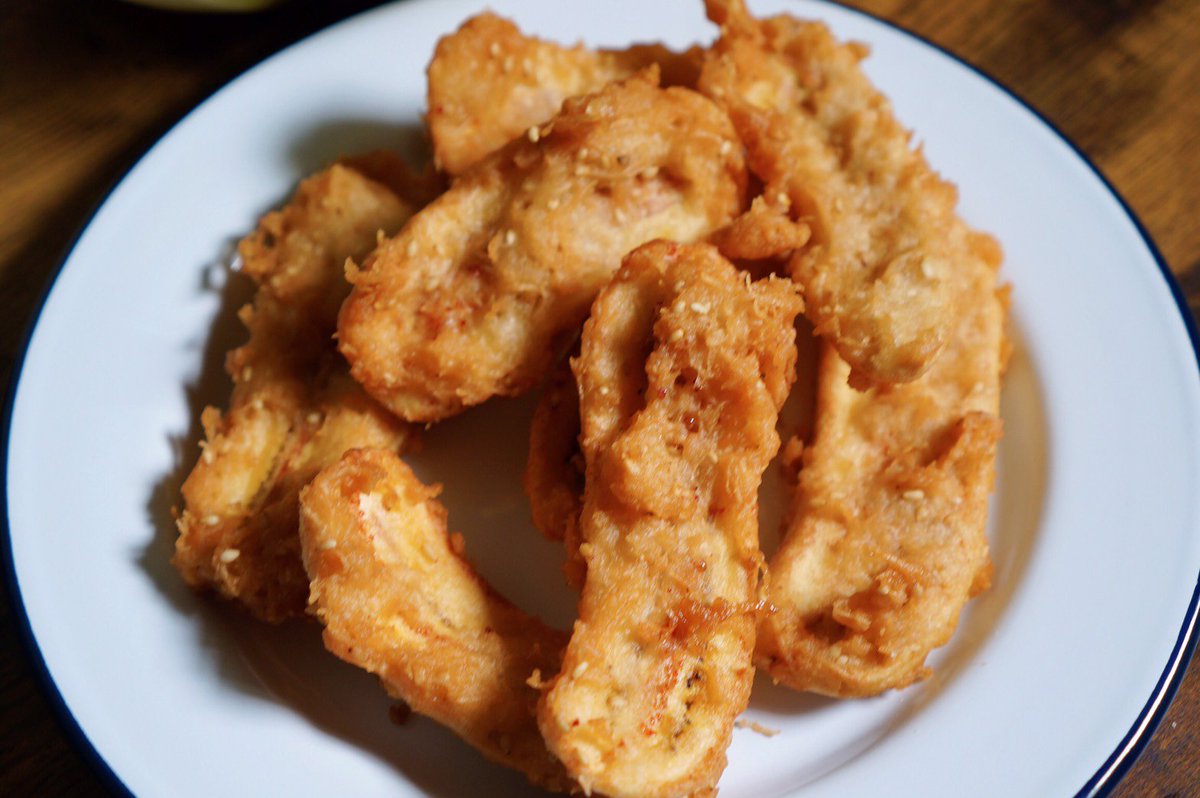J N Kitchen タイの揚げバナナ クルアイトート กล วยทอด を作りました バナナ本来の甘さと酸味がとても美味しいです 連日のバナナ投稿 揚げバナナ クルアイトート バナナ タイ タイ料理 スナック お菓子 Banana กล วยทอด T Co J N Kitchen タイの揚げバナナ クルアイトート กล วยทอด を作りました バナナ本来の甘さと酸味がとても美味しいです 連日のバナナ投稿 揚げバナナ クルアイトート バナナ タイ タイ料理 スナック お菓子 Banana กล วยทอด T Co