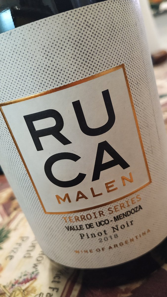 PerezDel2000's tweet photo. Riquísimo y con toda la tipicidad está #pinotnoir de @RucaMalen_US 
@noeliaitorres https://t.co/wxr3H9asvH