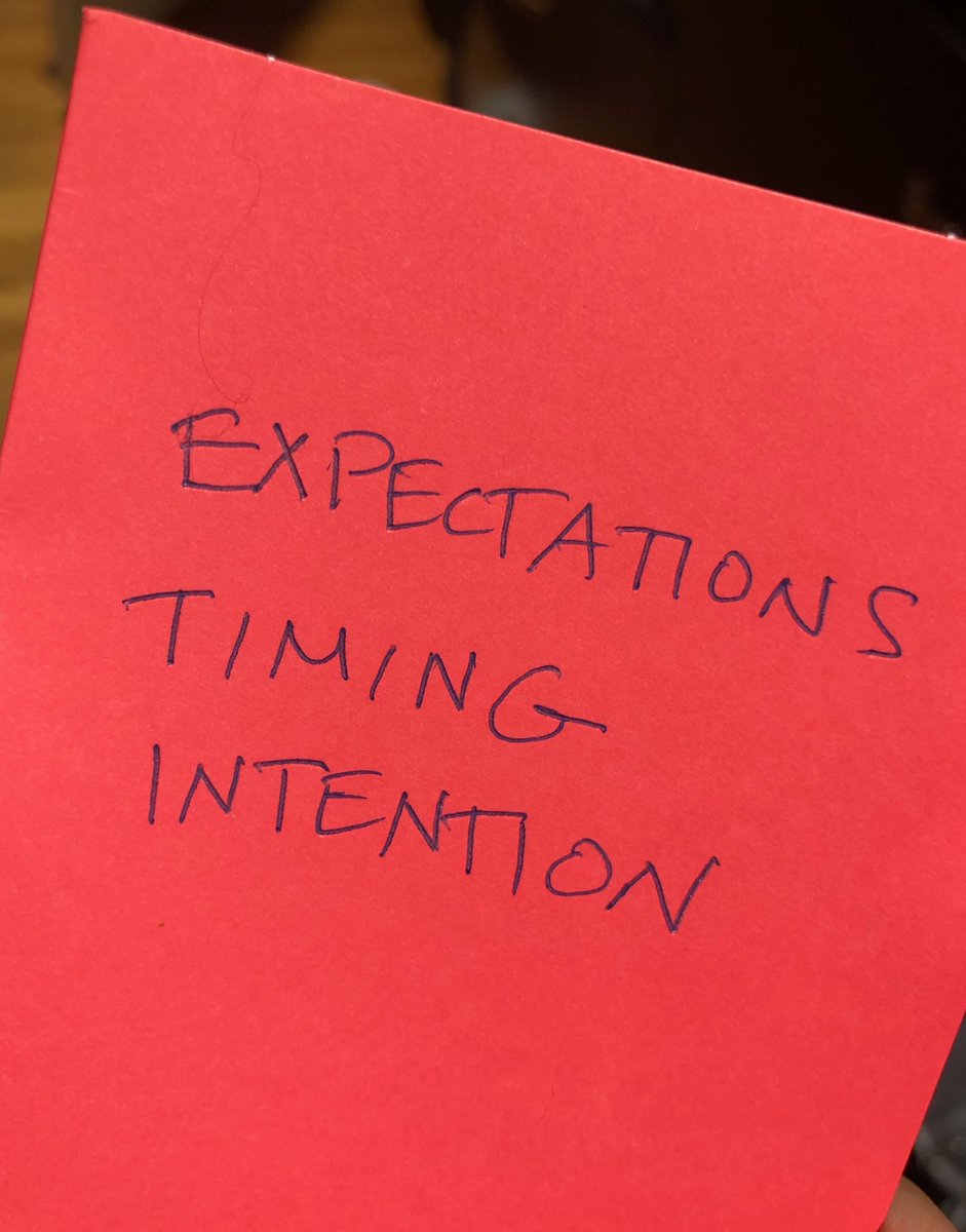 6/ So first, I want you to put these 3 words on a mental (or real) post-it note:EXPECTATIONSTIMINGINTENTIONThese 3 words serve as the foundation of how I approach feedback. Okay. Let’s start with EXPECTATIONS. . . .